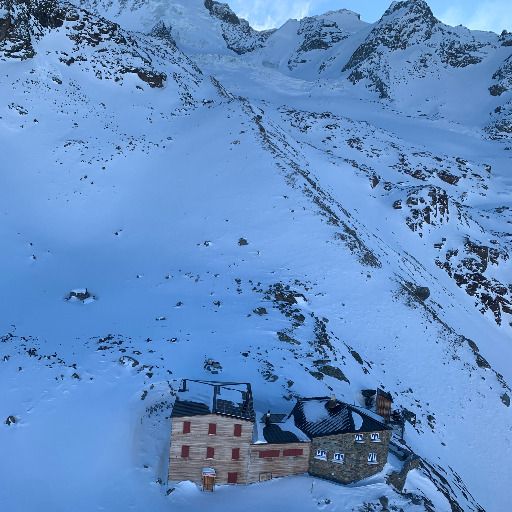 Domhütte SAC