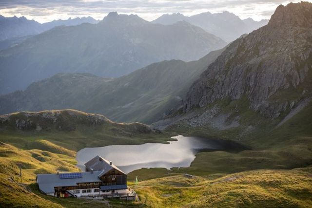 Tilisuna-Hütte