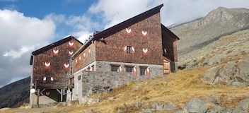 Kürsinger-Hütte