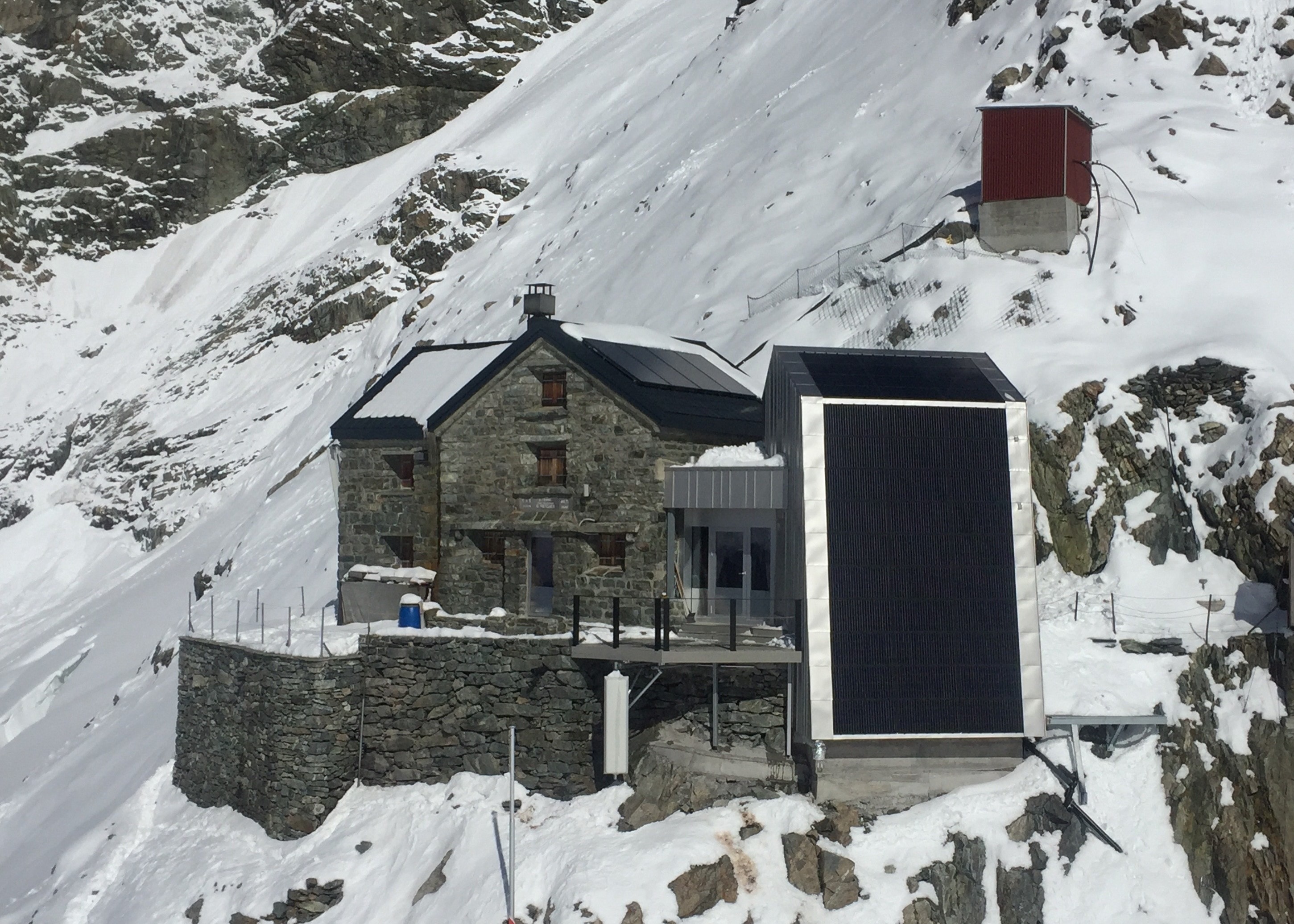 Cabane de la Dent Blanche CAS